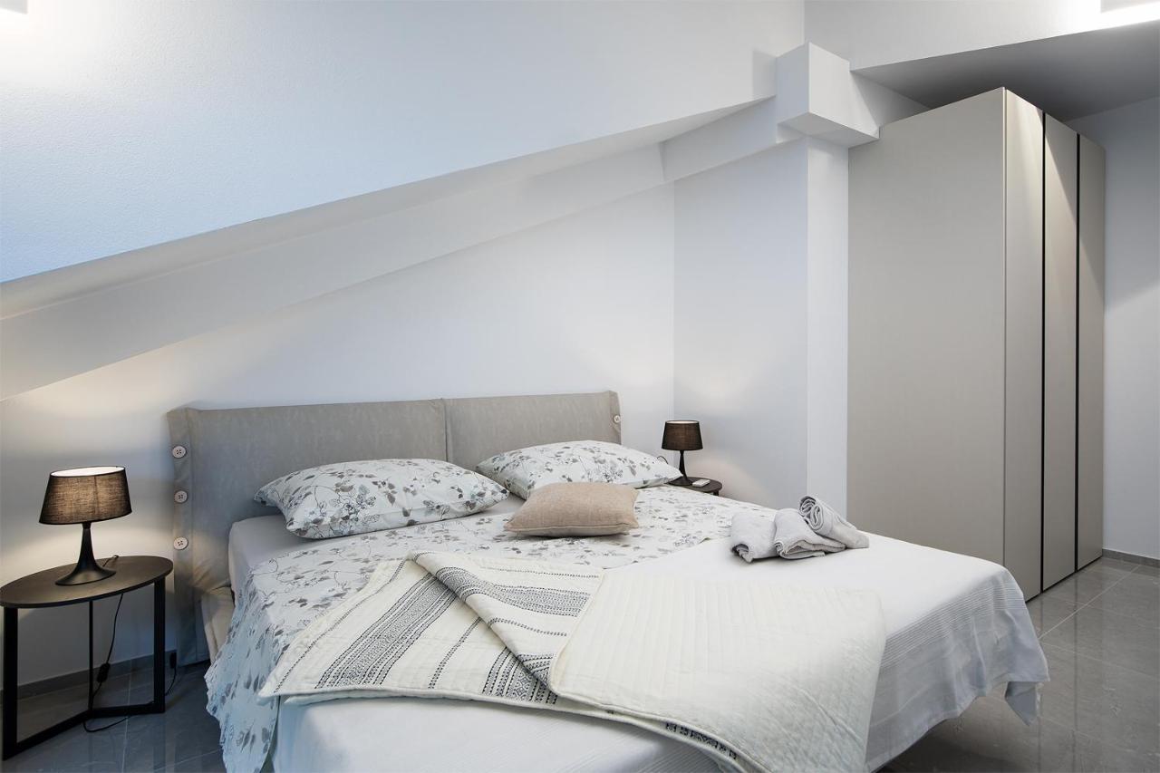 Apartman Damjan Pjescana Uvala Exterior photo