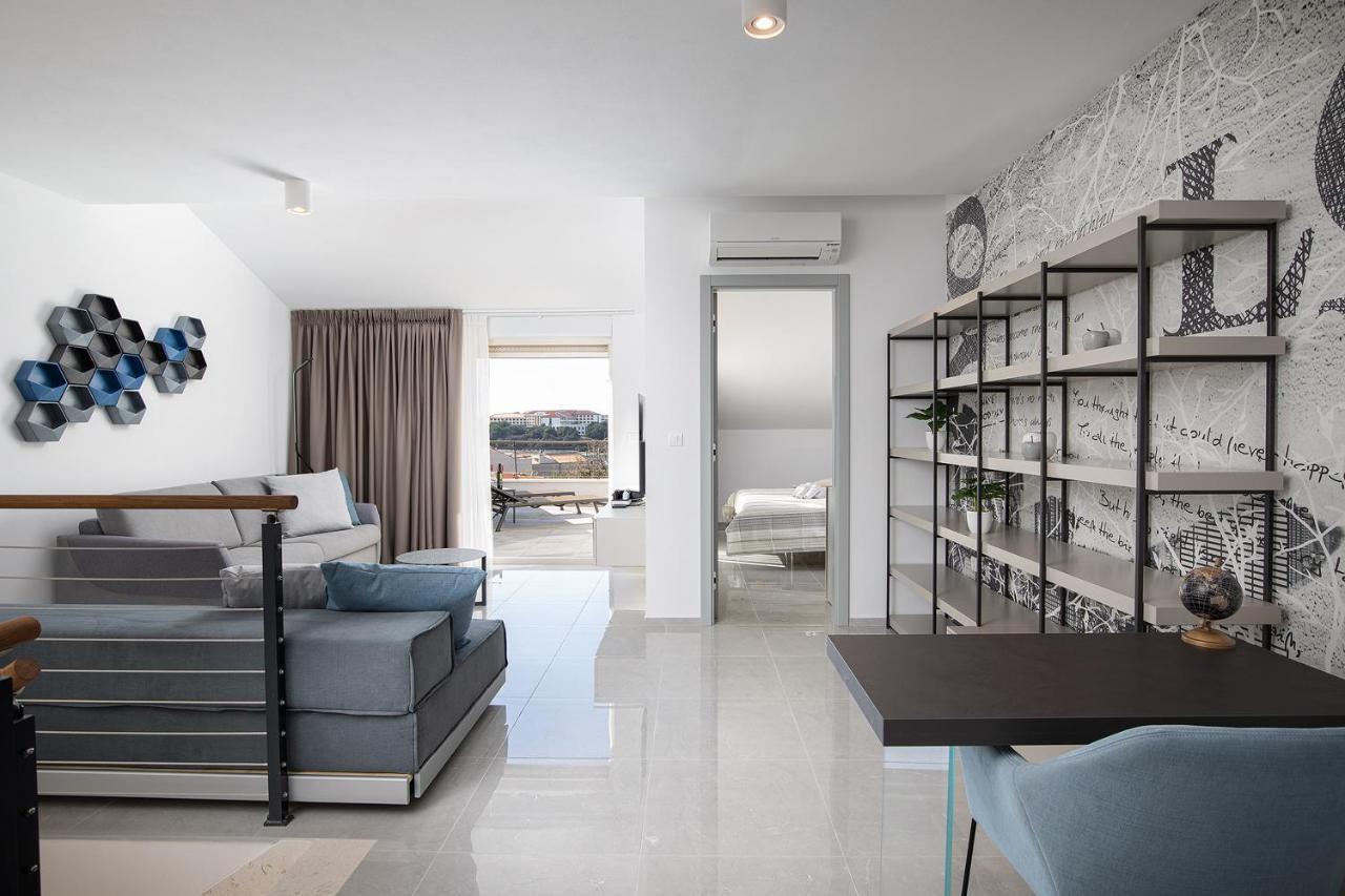 Apartman Damjan Pjescana Uvala Exterior photo